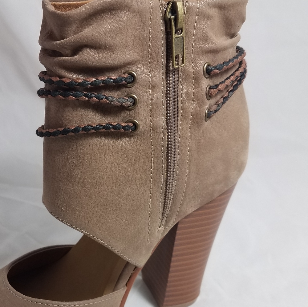 GROOVE Women's Austin Dress Sandal sz. 8.5 - Picture 6 of 7